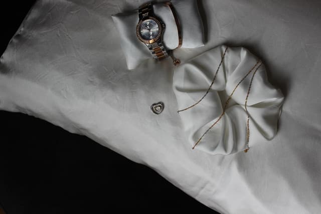 Pure Silk Pillowcase White 2