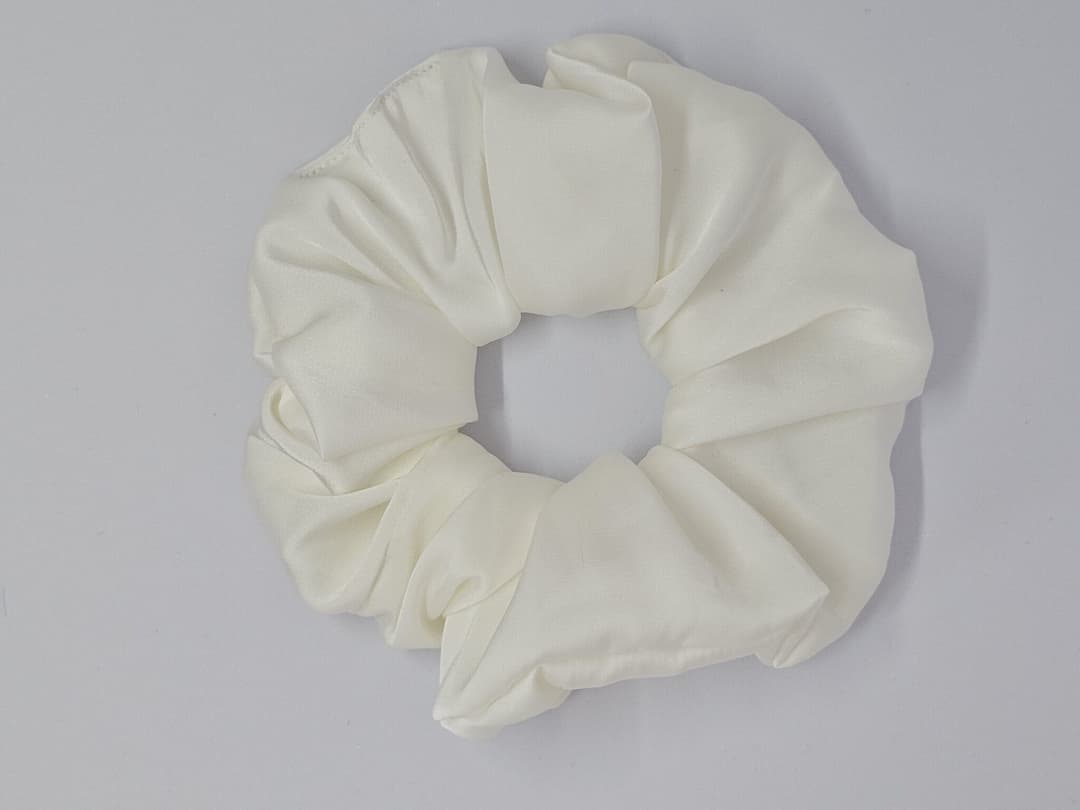 Pure Silk White Scrunchie