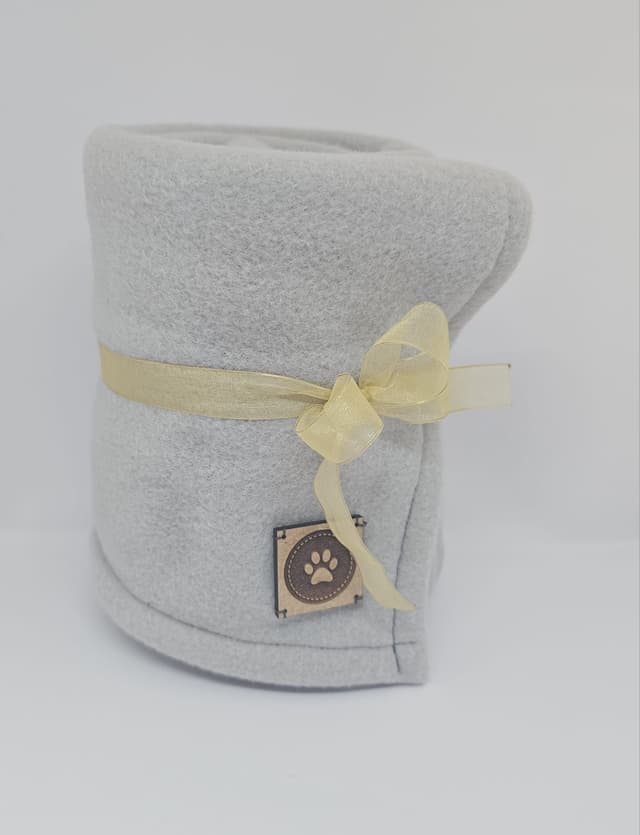 Small Blanket Light Gray 1