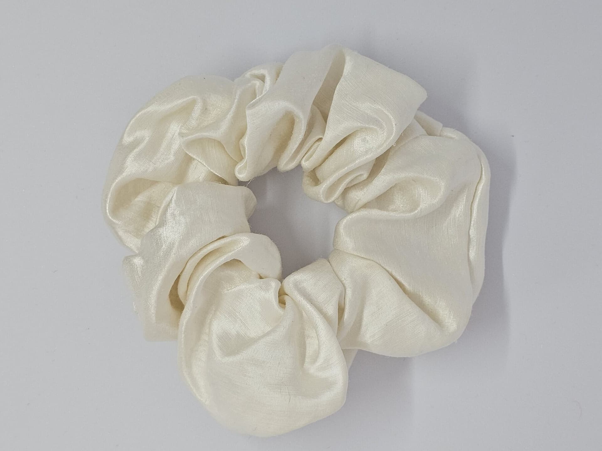 Hemp Silk Satin Scrunchie Cream