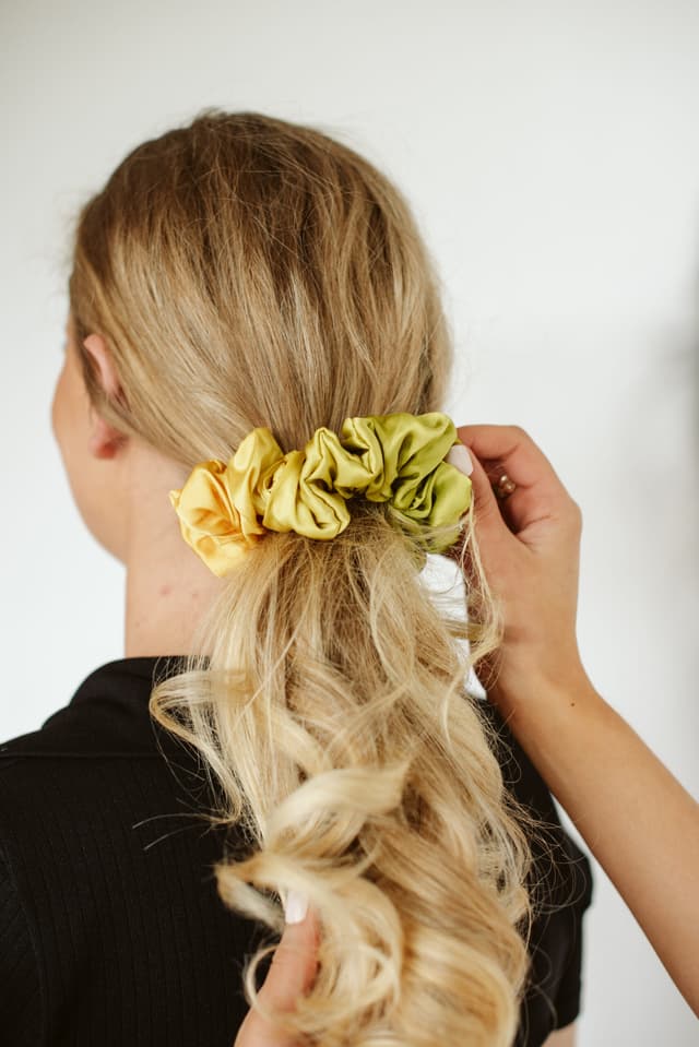 Pure Silk Scrunchie Lemon Lime 2