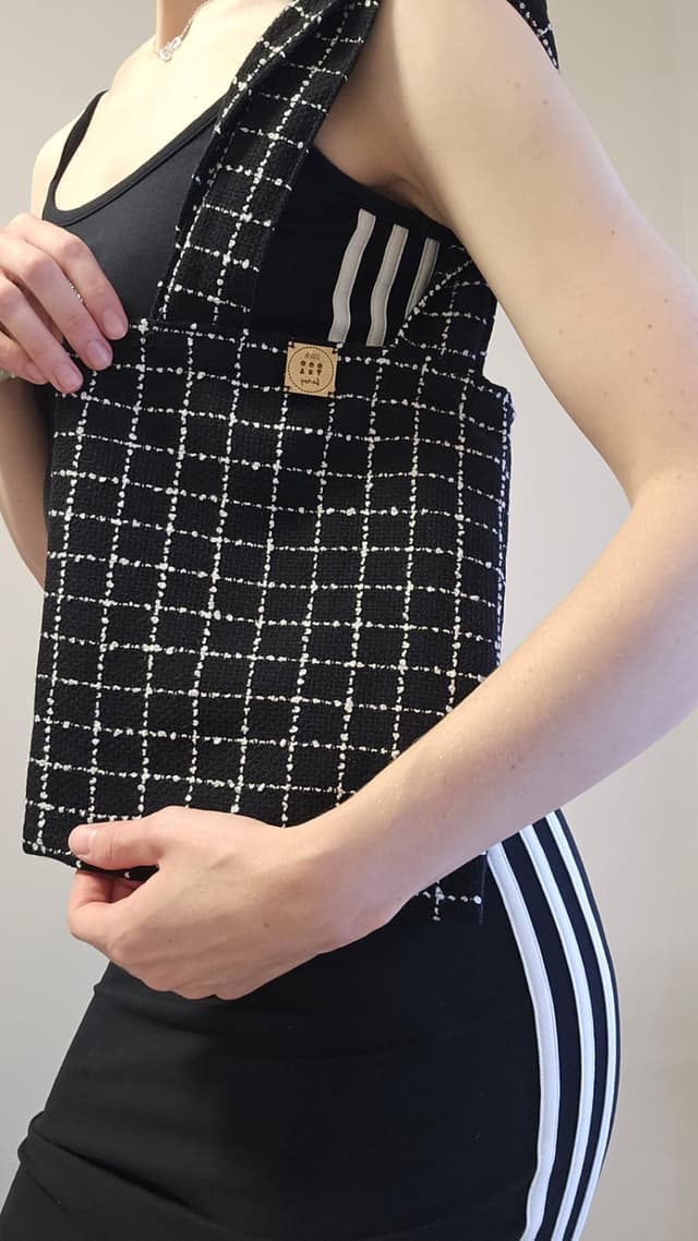 Black and White Tote Bag 2