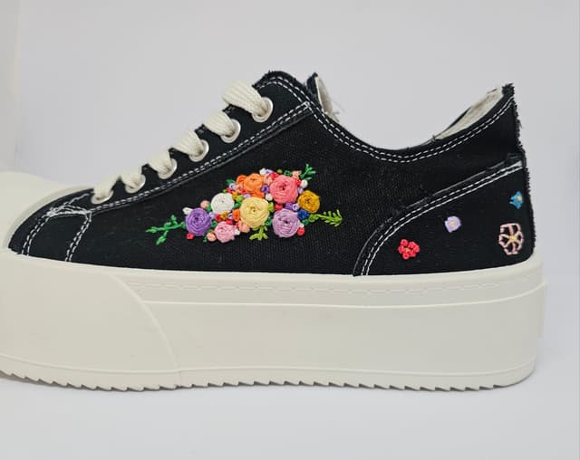 Custom Embroidered Low-Cut Platform Sneakers 4