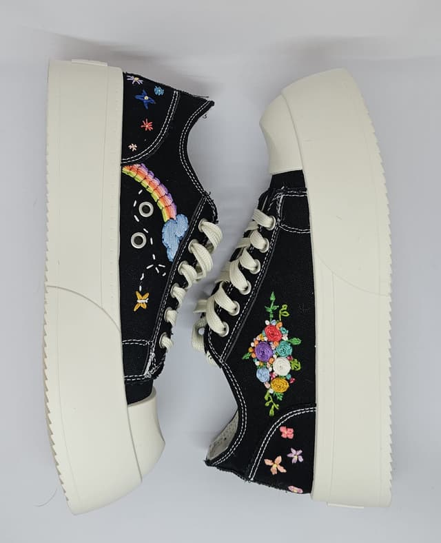 Custom Embroidered Low-Cut Platform Sneakers 11