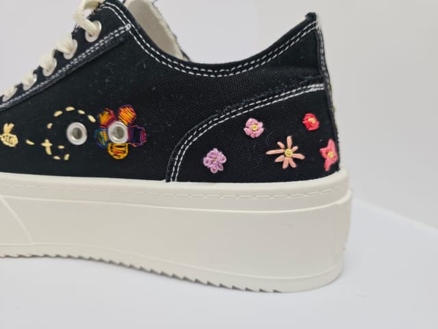 Custom Embroidered Low-Cut Platform Sneakers 18