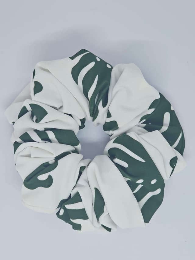 Swim Scrunchie Palm Leaves 1